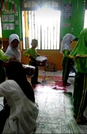 Drumband di TK Nglorong